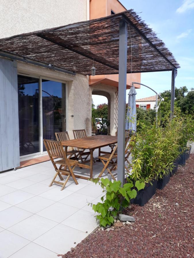 Domaine De La Clotte Bed and Breakfast Roquefort-des-Corbières Exteriör bild