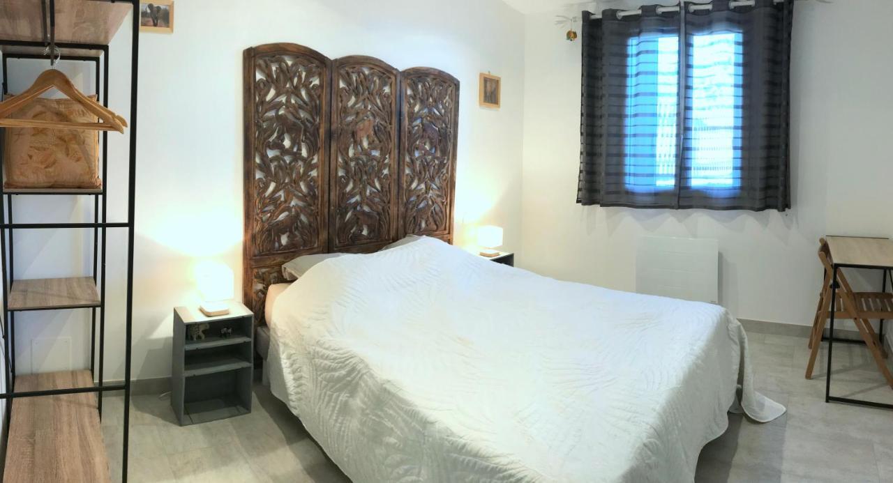 Domaine De La Clotte Bed and Breakfast Roquefort-des-Corbières Exteriör bild